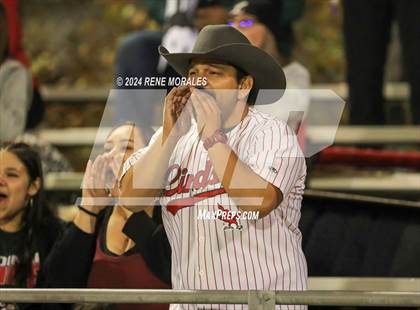 Thumbnail 3 in Lindsay vs Chatsworth (CIF Div 7-AA Regional Final) photogallery.