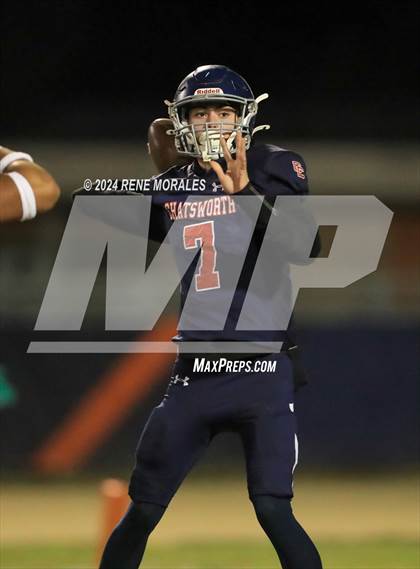 Thumbnail 2 in Lindsay vs Chatsworth (CIF Div 7-AA Regional Final) photogallery.