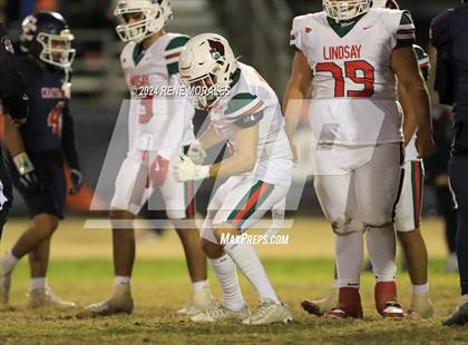 Thumbnail 3 in Lindsay vs Chatsworth (CIF Div 7-AA Regional Final) photogallery.
