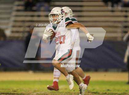 Thumbnail 1 in Lindsay vs Chatsworth (CIF Div 7-AA Regional Final) photogallery.