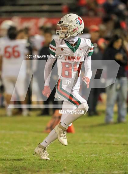 Thumbnail 2 in Lindsay vs Chatsworth (CIF Div 7-AA Regional Final) photogallery.