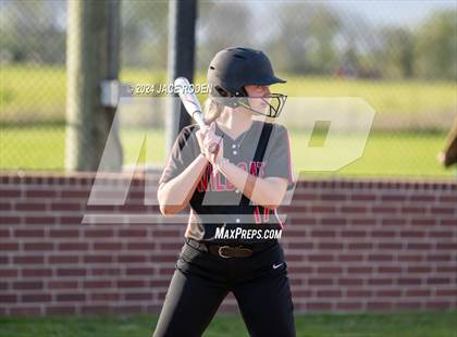 Thumbnail 3 in Kirbyville @ Hardin photogallery.