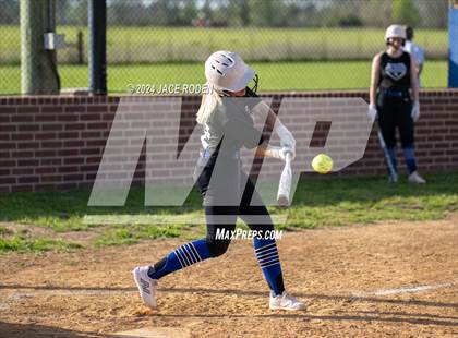 Thumbnail 1 in Kirbyville @ Hardin photogallery.