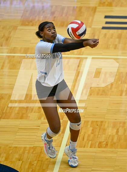 Thumbnail 2 in Harlan @ Warren photogallery.