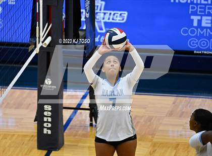 Thumbnail 2 in Harlan @ Warren photogallery.