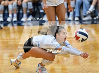 Thumbnail 2 in Harlan @ Warren photogallery.