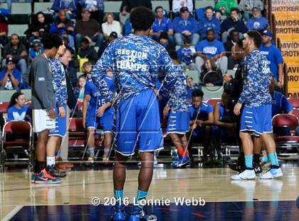 Thumbnail 1 in Aquinas vs. Middletown (NYSPHSAA Class AA Final) photogallery.