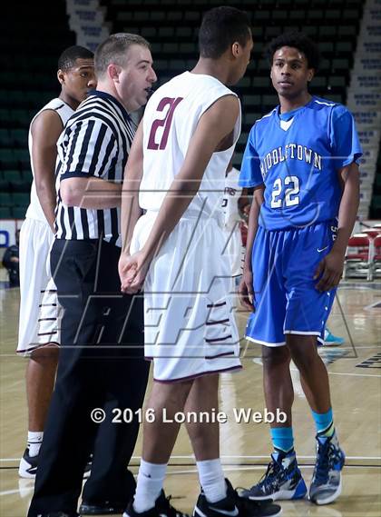 Thumbnail 1 in Aquinas vs. Middletown (NYSPHSAA Class AA Final) photogallery.