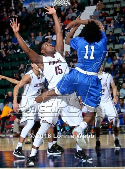 Thumbnail 3 in Aquinas vs. Middletown (NYSPHSAA Class AA Final) photogallery.