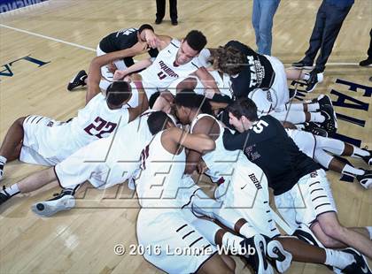 Thumbnail 3 in Aquinas vs. Middletown (NYSPHSAA Class AA Final) photogallery.