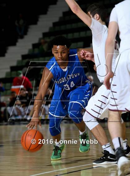 Thumbnail 3 in Aquinas vs. Middletown (NYSPHSAA Class AA Final) photogallery.