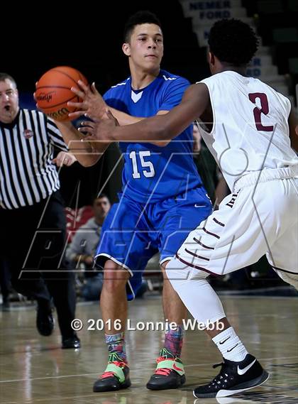Thumbnail 2 in Aquinas vs. Middletown (NYSPHSAA Class AA Final) photogallery.