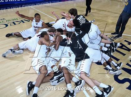 Thumbnail 3 in Aquinas vs. Middletown (NYSPHSAA Class AA Final) photogallery.