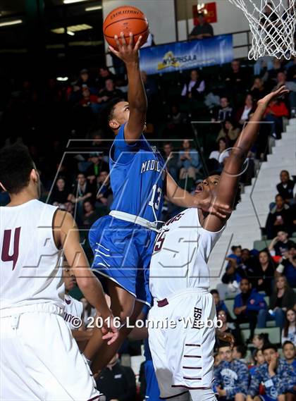 Thumbnail 1 in Aquinas vs. Middletown (NYSPHSAA Class AA Final) photogallery.