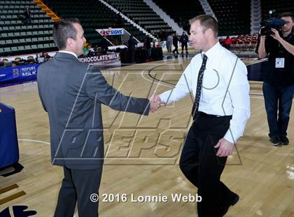 Thumbnail 2 in Aquinas vs. Middletown (NYSPHSAA Class AA Final) photogallery.
