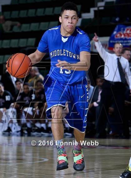 Thumbnail 1 in Aquinas vs. Middletown (NYSPHSAA Class AA Final) photogallery.