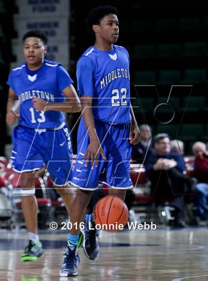 Thumbnail 2 in Aquinas vs. Middletown (NYSPHSAA Class AA Final) photogallery.