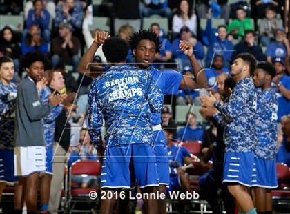 Thumbnail 1 in Aquinas vs. Middletown (NYSPHSAA Class AA Final) photogallery.