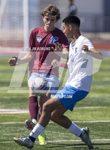 Thumbnail 3 in St. Joseph-Ogden vs. St. Teresa photogallery.