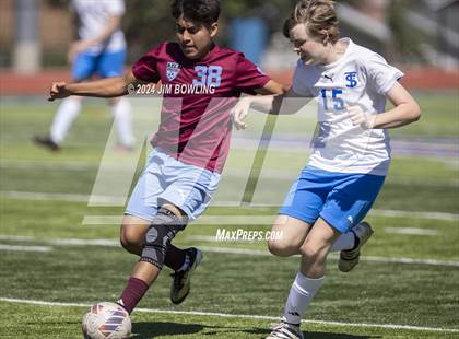 Thumbnail 2 in St. Joseph-Ogden vs. St. Teresa photogallery.