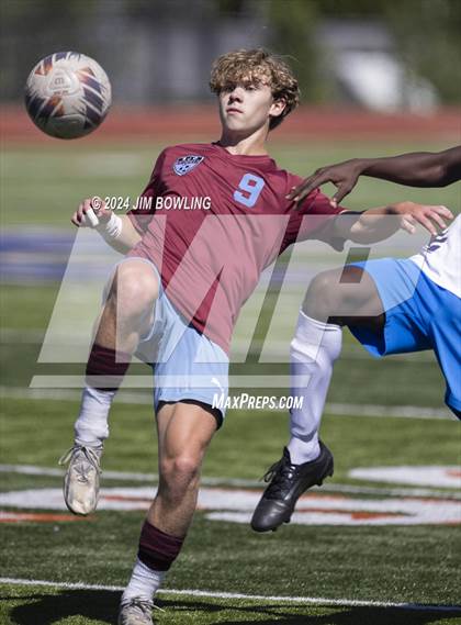 Thumbnail 3 in St. Joseph-Ogden vs. St. Teresa photogallery.