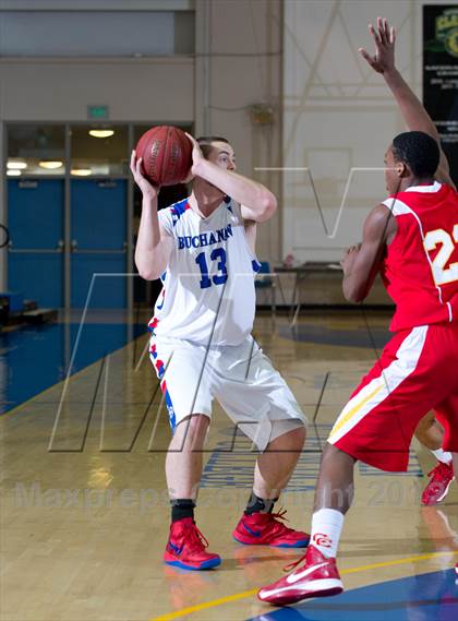 Thumbnail 3 in Cathedral Catholic vs Buchanan (National Prep Classic) photogallery.