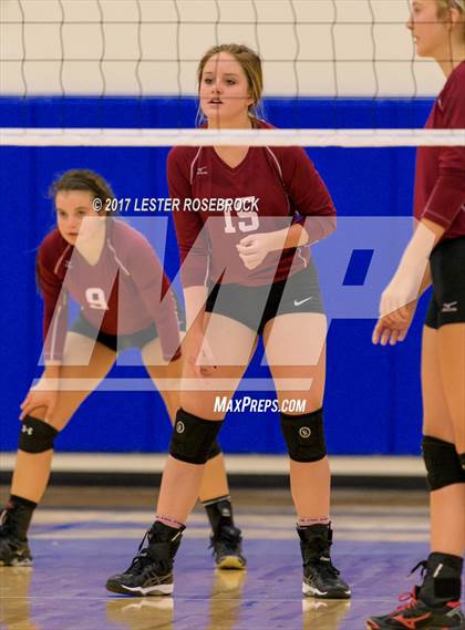 Thumbnail 1 in Floresville vs MacArthur (NISD Tournament) photogallery.