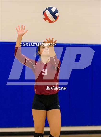 Thumbnail 1 in Floresville vs MacArthur (NISD Tournament) photogallery.