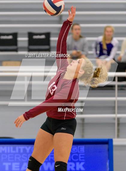 Thumbnail 3 in Floresville vs MacArthur (NISD Tournament) photogallery.