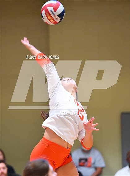 Thumbnail 2 in Oviedo vs. Archbishop Mitty (Nike Tournament of Champions) photogallery.