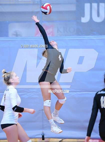 Thumbnail 3 in Oviedo vs. Archbishop Mitty (Nike Tournament of Champions) photogallery.