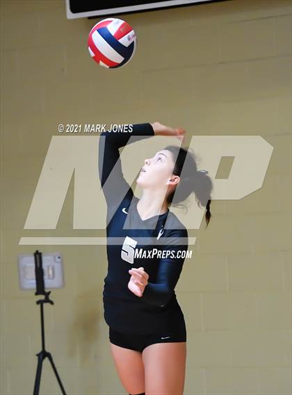 Thumbnail 2 in Oviedo vs. Archbishop Mitty (Nike Tournament of Champions) photogallery.