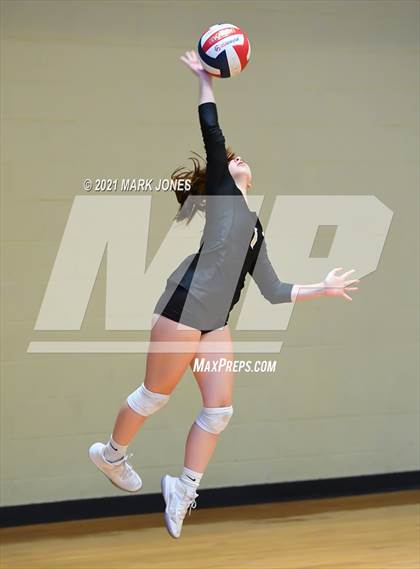 Thumbnail 2 in Oviedo vs. Archbishop Mitty (Nike Tournament of Champions) photogallery.