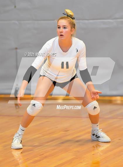 Thumbnail 2 in Oviedo vs. Archbishop Mitty (Nike Tournament of Champions) photogallery.