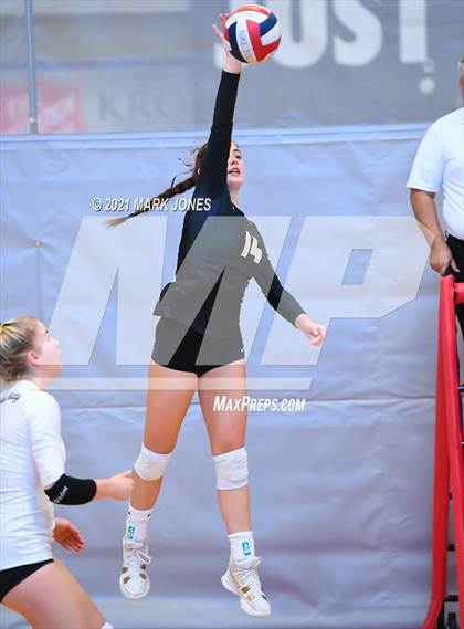 Thumbnail 2 in Oviedo vs. Archbishop Mitty (Nike Tournament of Champions) photogallery.