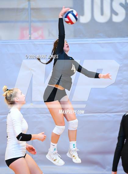 Thumbnail 3 in Oviedo vs. Archbishop Mitty (Nike Tournament of Champions) photogallery.