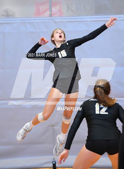 Thumbnail 3 in Oviedo vs. Archbishop Mitty (Nike Tournament of Champions) photogallery.