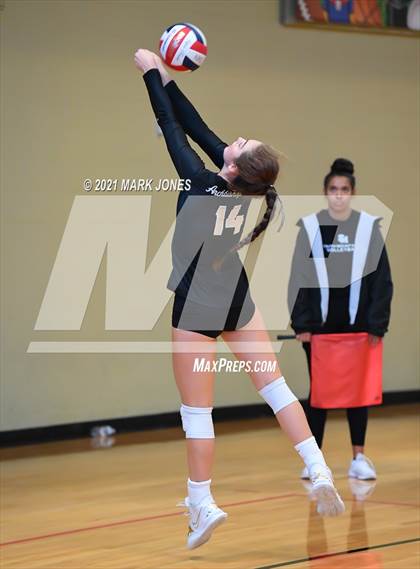 Thumbnail 2 in Oviedo vs. Archbishop Mitty (Nike Tournament of Champions) photogallery.