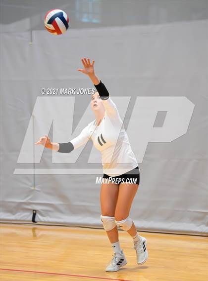 Thumbnail 2 in Oviedo vs. Archbishop Mitty (Nike Tournament of Champions) photogallery.