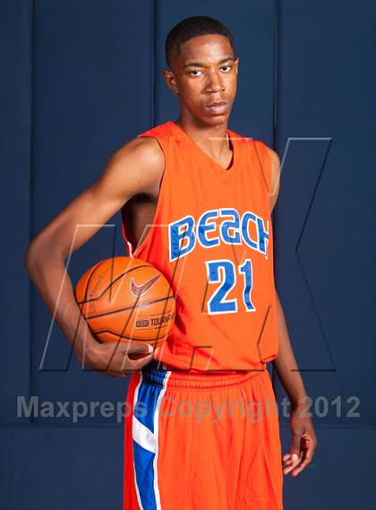 Thumbnail 1 in Rainier Beach (Preseason Top 10 Photo Shoot)  photogallery.