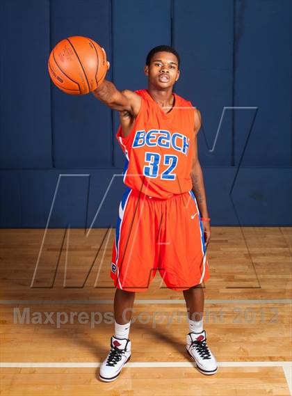 Thumbnail 3 in Rainier Beach (Preseason Top 10 Photo Shoot)  photogallery.