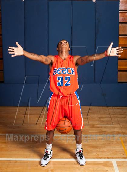 Thumbnail 1 in Rainier Beach (Preseason Top 10 Photo Shoot)  photogallery.