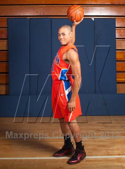 Thumbnail 1 in Rainier Beach (Preseason Top 10 Photo Shoot)  photogallery.