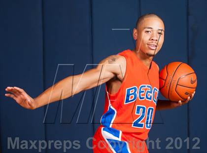 Thumbnail 1 in Rainier Beach (Preseason Top 10 Photo Shoot)  photogallery.