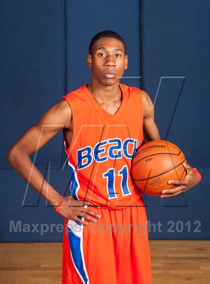 Thumbnail 1 in Rainier Beach (Preseason Top 10 Photo Shoot)  photogallery.