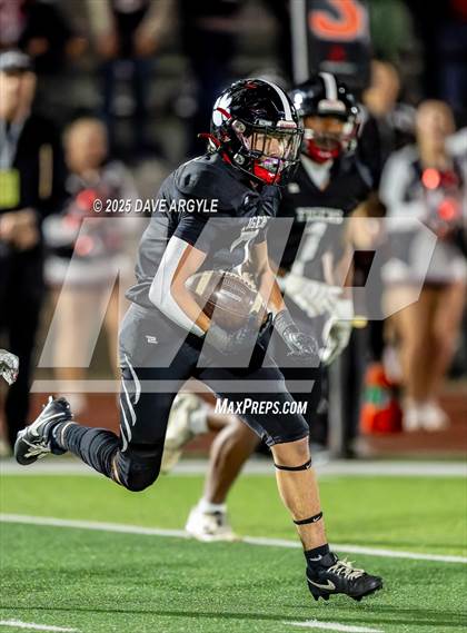 Thumbnail 3 in Milford vs. Monticello (UHSAA 8-man Semifinal) photogallery.
