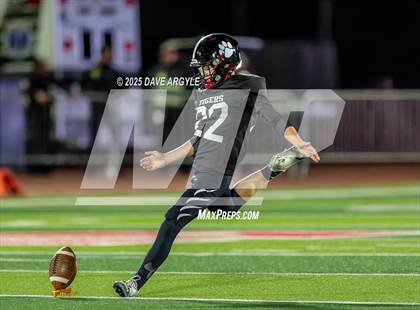 Thumbnail 1 in Milford vs. Monticello (UHSAA 8-man Semifinal) photogallery.