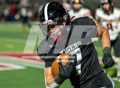 Thumbnail 3 in Milford vs. Monticello (UHSAA 8-man Semifinal) photogallery.