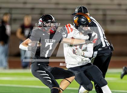 Thumbnail 2 in Milford vs. Monticello (UHSAA 8-man Semifinal) photogallery.