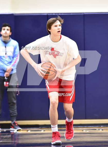 Thumbnail 2 in Antonian Prep Vs Jefferson (SAISD Invitational) photogallery.